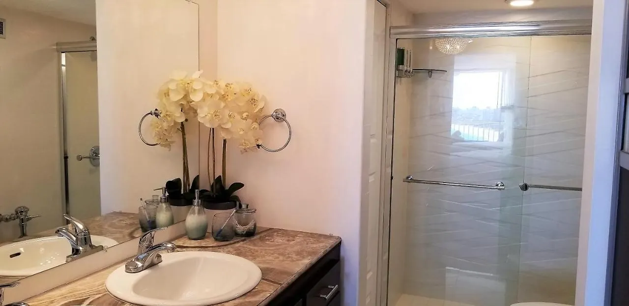 Apartment Esj Towers Jr One Bedroom - Beachfront Top Location View Lux! San Juan