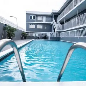 Modern 2br With Kingbed In The Heart Of Isla Verde Strip Apartment